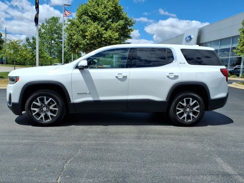 Used 2023 GMC Acadia SLE FWD image 4
