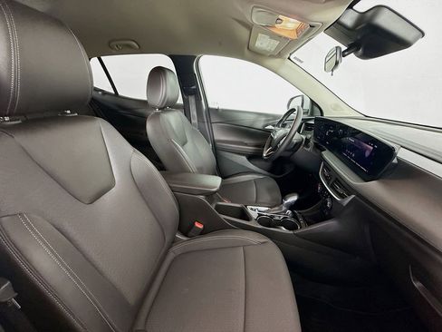 Used 2024 Buick Encore GX Preferred FWD image 30