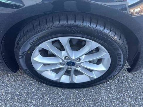 Used 2020 Ford Fusion SEL image 11