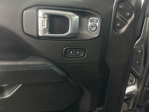 Used 2022 Jeep Wrangler Unlimited Rubicon 4xe w/ Steel Bumper Group image 9