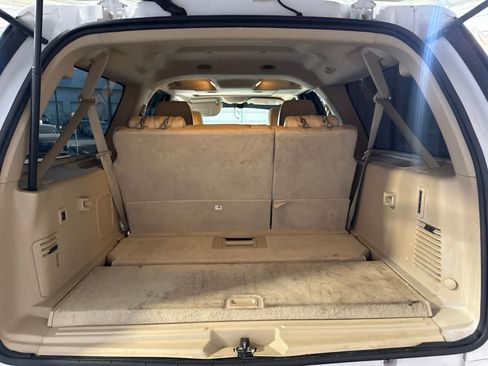 Used 2016 Ford Expedition EL Limited RWD image 16