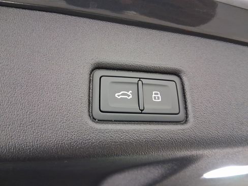 New 2025 Audi Q5 Premium Plus image 26