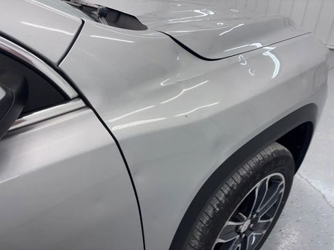 Used 2020 GMC Acadia SLT w/ Driver Alert Package II FWD image 26