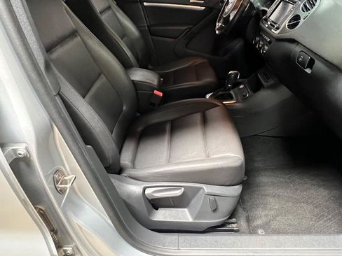 Used 2016 Volkswagen Tiguan R-Line FWD image 19
