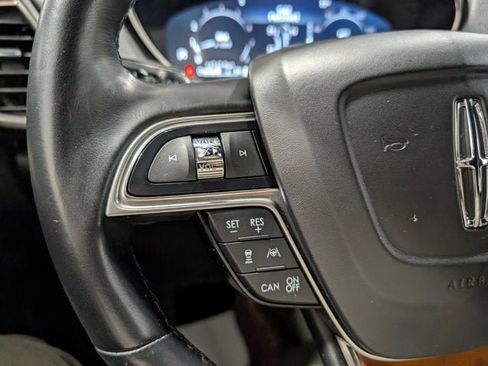 Used 2020 Lincoln Nautilus Reserve w/ Equipment Group 201A image 21