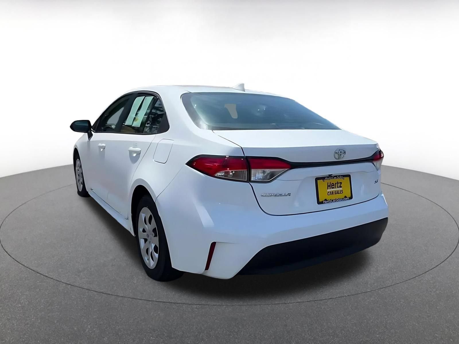 Used 2025 Toyota Corolla LE FWD image 10