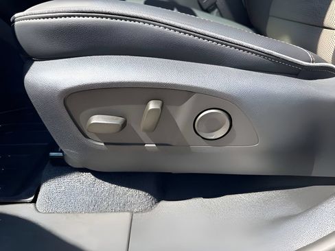 Used 2026 Chevrolet Silverado EV Trail Boss AWD/4WD image 10