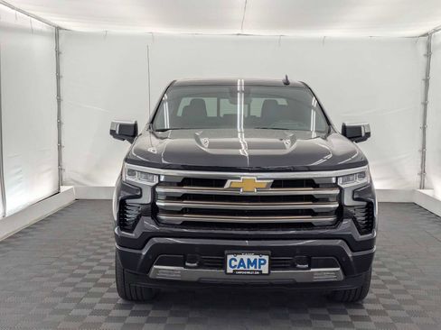 Used 2022 Chevrolet Silverado 1500 High Country w/ High Country Premium Package AWD/4WD image 9