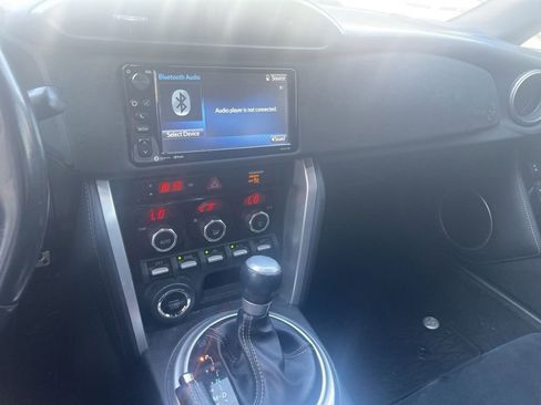 Used 2018 Toyota 86 image 12