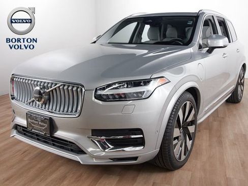 Used 2023 Volvo XC90 T8 Ultimate AWD/4WD image 1