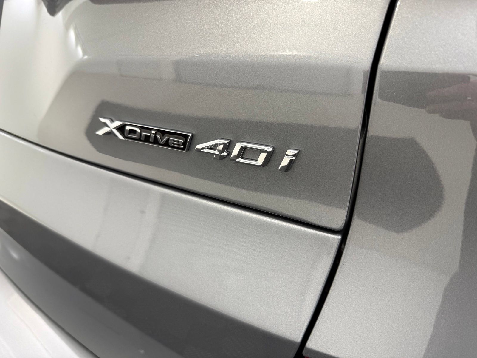 Used 2026 BMW X5 xDrive40i w/ M Sport Package AWD/4WD image 11