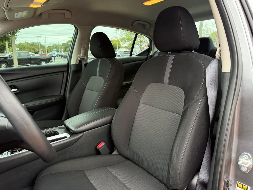 Used 2023 Nissan Sentra SV FWD image 13