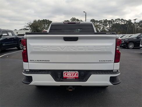 Used 2023 Chevrolet Silverado 1500 Custom image 5