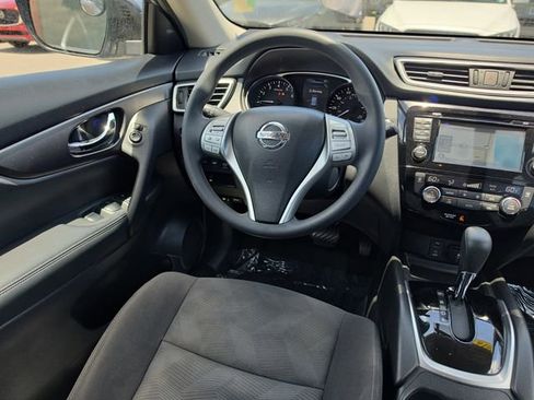 Used 2016 Nissan Rogue SV w/ SV Premium Package FWD image 10