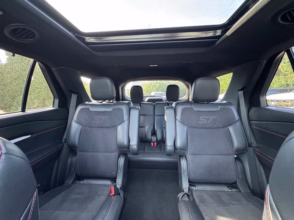 Used 2025 Ford Explorer ST AWD/4WD image 22