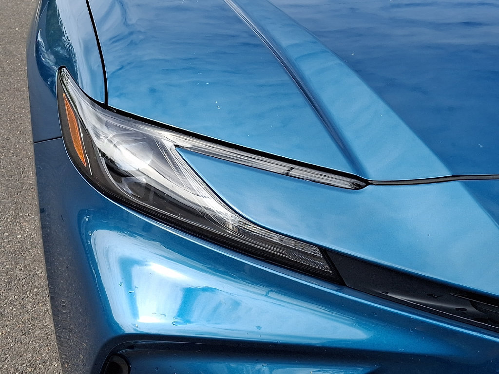 Used 2025 Toyota Camry LE w/ Convenience Package FWD image 9