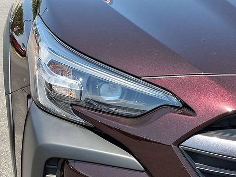 Used 2025 Subaru Outback Limited AWD/4WD image 10