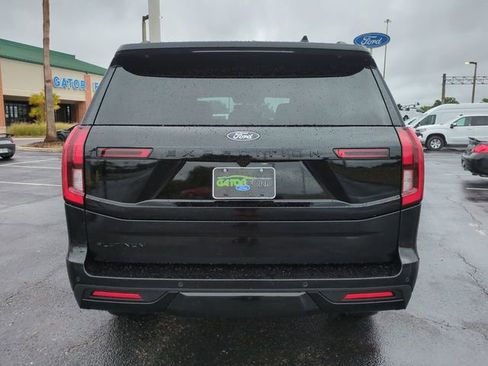 New 2026 Ford Expedition Platinum image 6