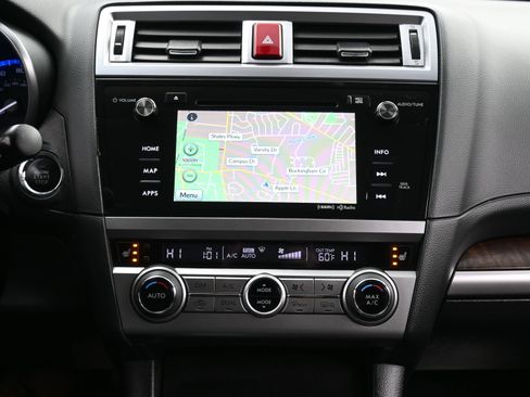 Used 2016 Subaru Outback 2.5i Limited image 22