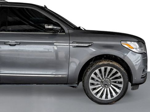 Used 2021 Lincoln Navigator L Reserve w/ Luxury Package AWD/4WD image 7