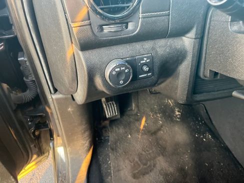 Used 2017 Buick Enclave Leather w/ Trailering Package image 10