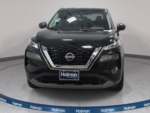 Used 2023 Nissan Rogue S image 3