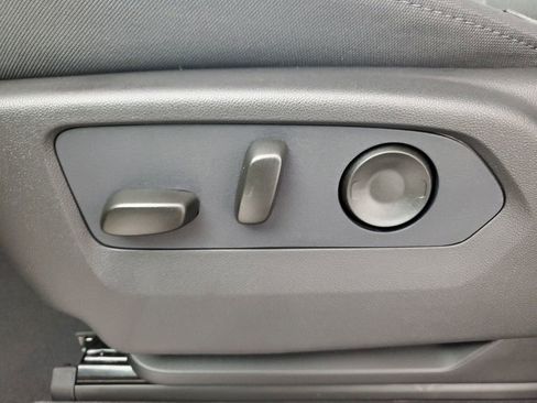 New 2026 Chevrolet Silverado 2500 Custom w/ Custom Value Package image 28