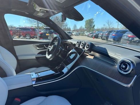 Used 2026 Mercedes-Benz GLC 300 4MATIC image 27