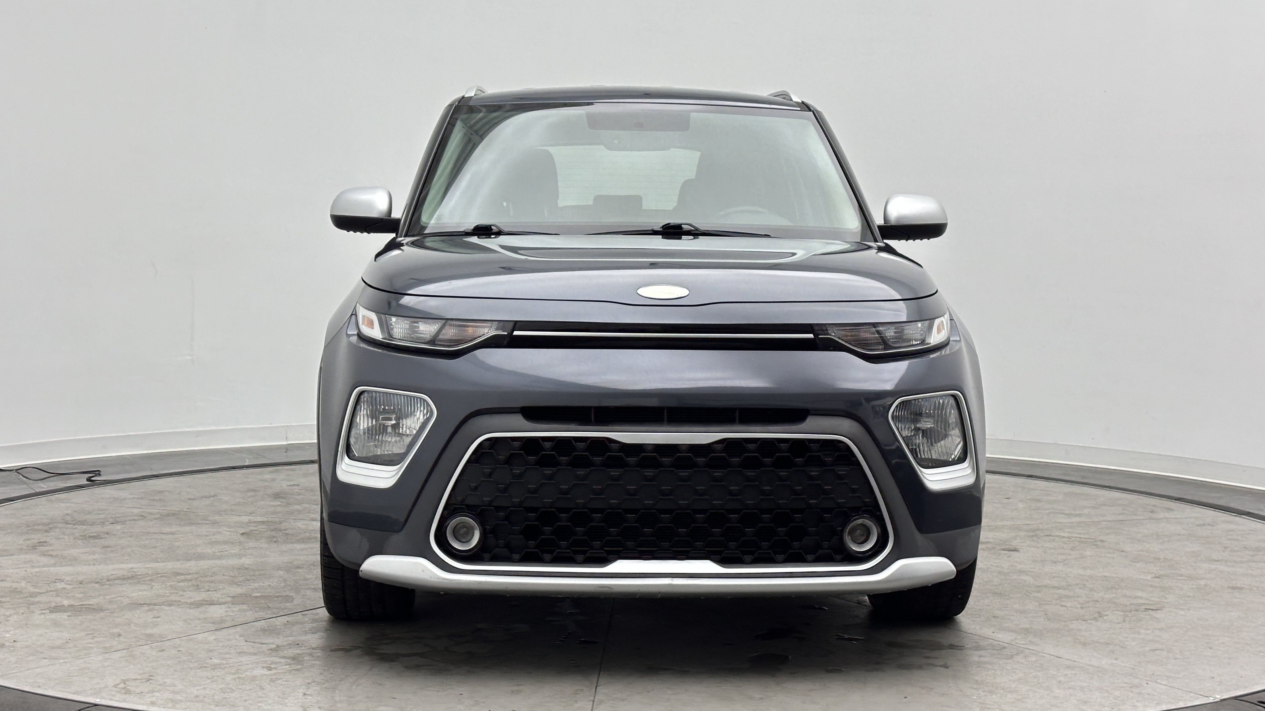 Used 2020 Kia Soul X-Line FWD image 2