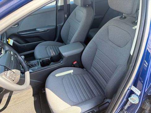 Certified 2025 Kia K4 EX image 6