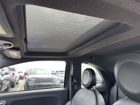 Used 2016 FIAT 500 Sport image 10
