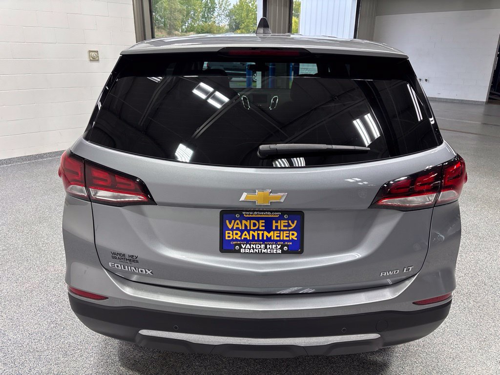 Used 2024 Chevrolet Equinox LT AWD/4WD image 6
