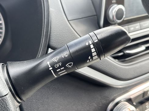 Used 2019 Nissan Altima 2.5 S image 17