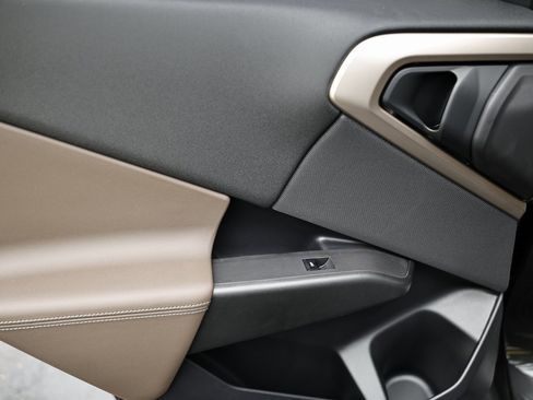 Used 2025 BMW X3 xDrive30i w/ Premium Package image 24