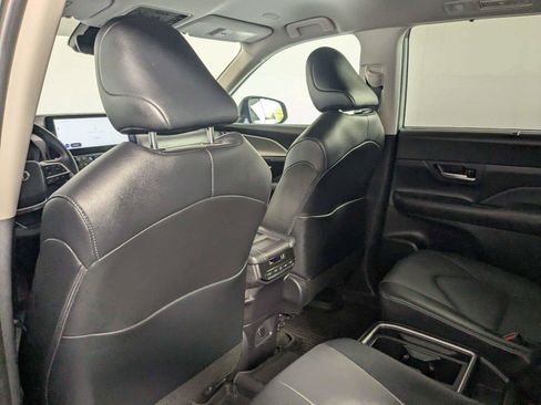 Certified 2026 Toyota Grand Highlander AWD image 37