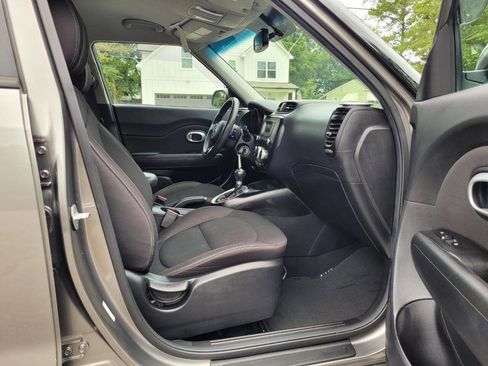 Used 2016 Kia Soul image 5