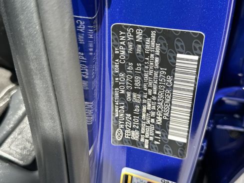 Certified 2024 Hyundai Venue SEL FWD image 27