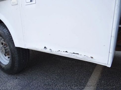 Used 2004 Ford F350 2WD Regular Cab Super Duty image 21