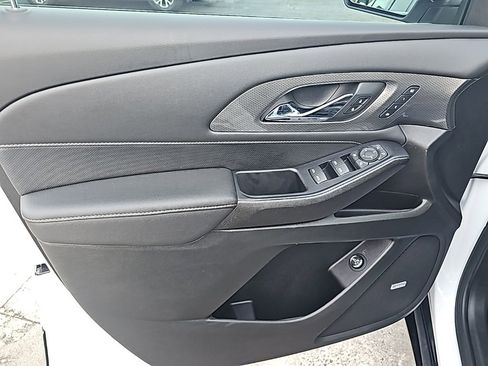 Certified 2023 Chevrolet Traverse Premier w/ Redline Edition image 11