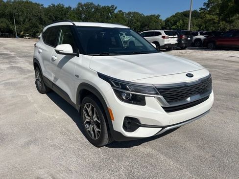 Used 2021 Kia Seltos EX AWD/4WD image 1