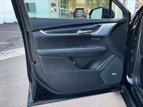 Used 2023 Cadillac XT5 Premium Luxury image 19