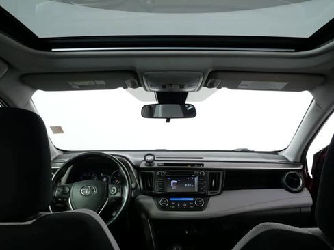 Used 2017 Toyota RAV4 XLE image 21