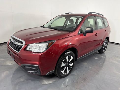 Used 2017 Subaru Forester 2.5i w/ Alloy Wheel Package AWD/4WD image 9