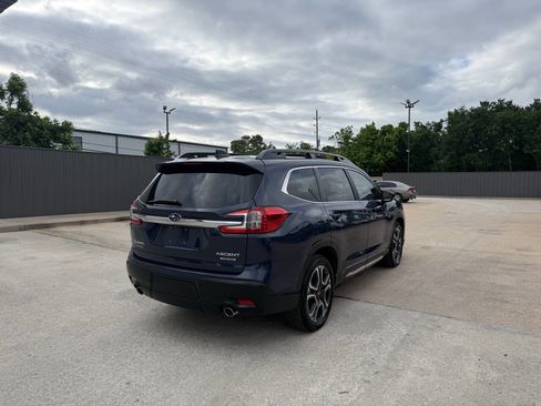 Used 2024 Subaru Ascent Limited w/ Technology Package AWD/4WD image 5
