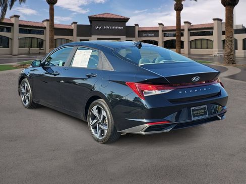 Used 2023 Hyundai Elantra SEL w/ Convenience Package FWD image 6
