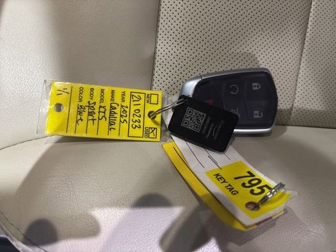 Certified 2025 Cadillac XT5 Sportv w/ Technology Package image 36