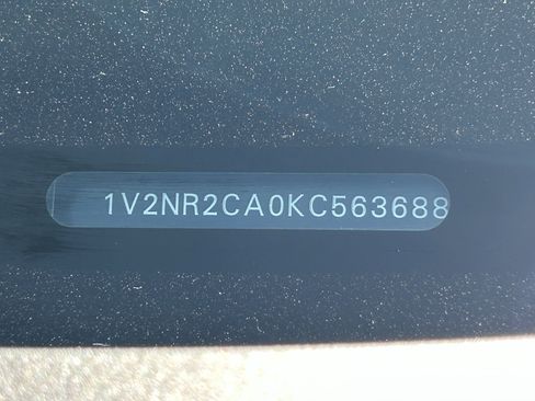 Used 2019 Volkswagen Atlas SEL Premium image 34