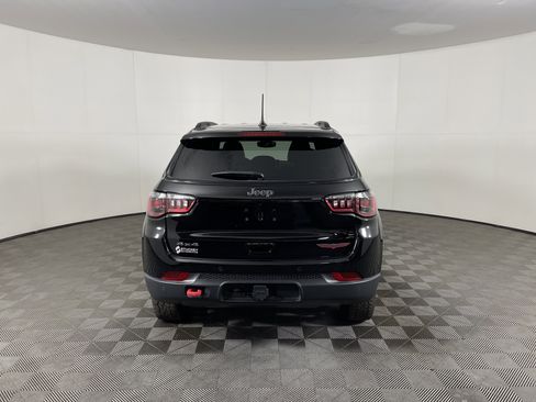 Used 2024 Jeep Compass Trailhawk w/ Trailhawk Convenience Group image 4