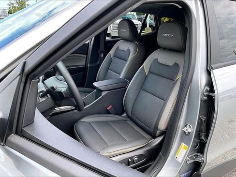 New 2026 Chevrolet Trax ACTIV w/ Sunroof Package FWD image 10