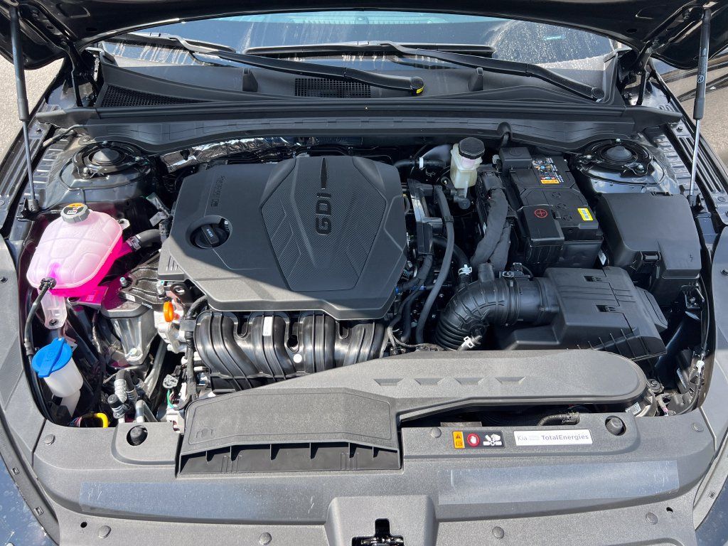 New 2026 Kia K5 LXS FWD image 25